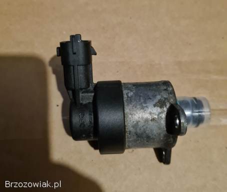 Czujnik cisnienia paliwa Volvo S60 S80 V70 XC70 0928400573